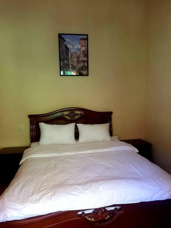 Hotel Iveria Abastumani Bagian luar foto